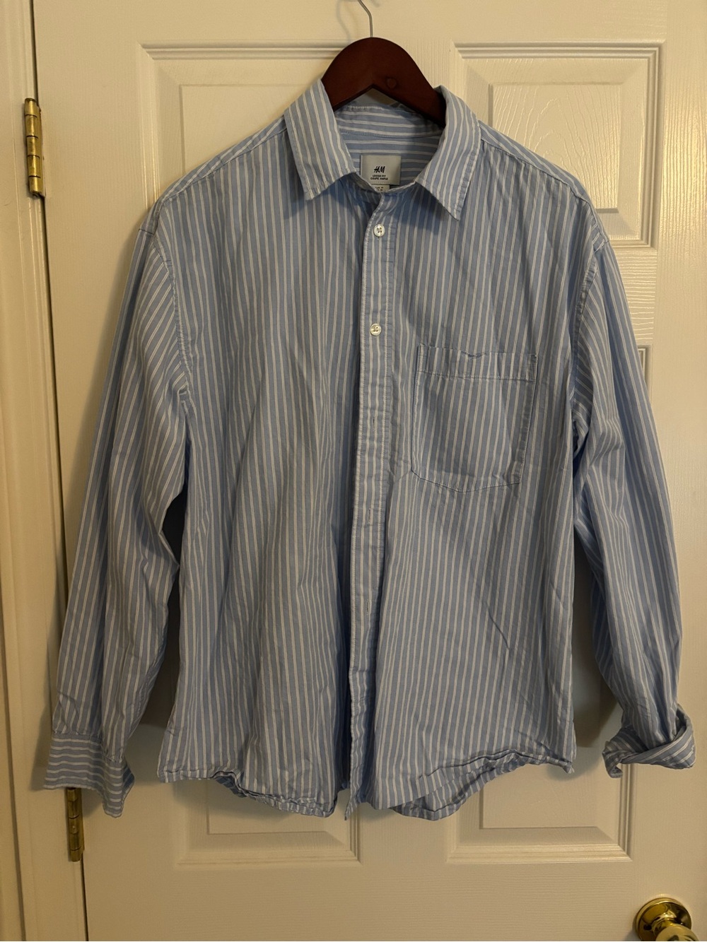 H&M Blue and White Striped Men's Button-Down Shirt